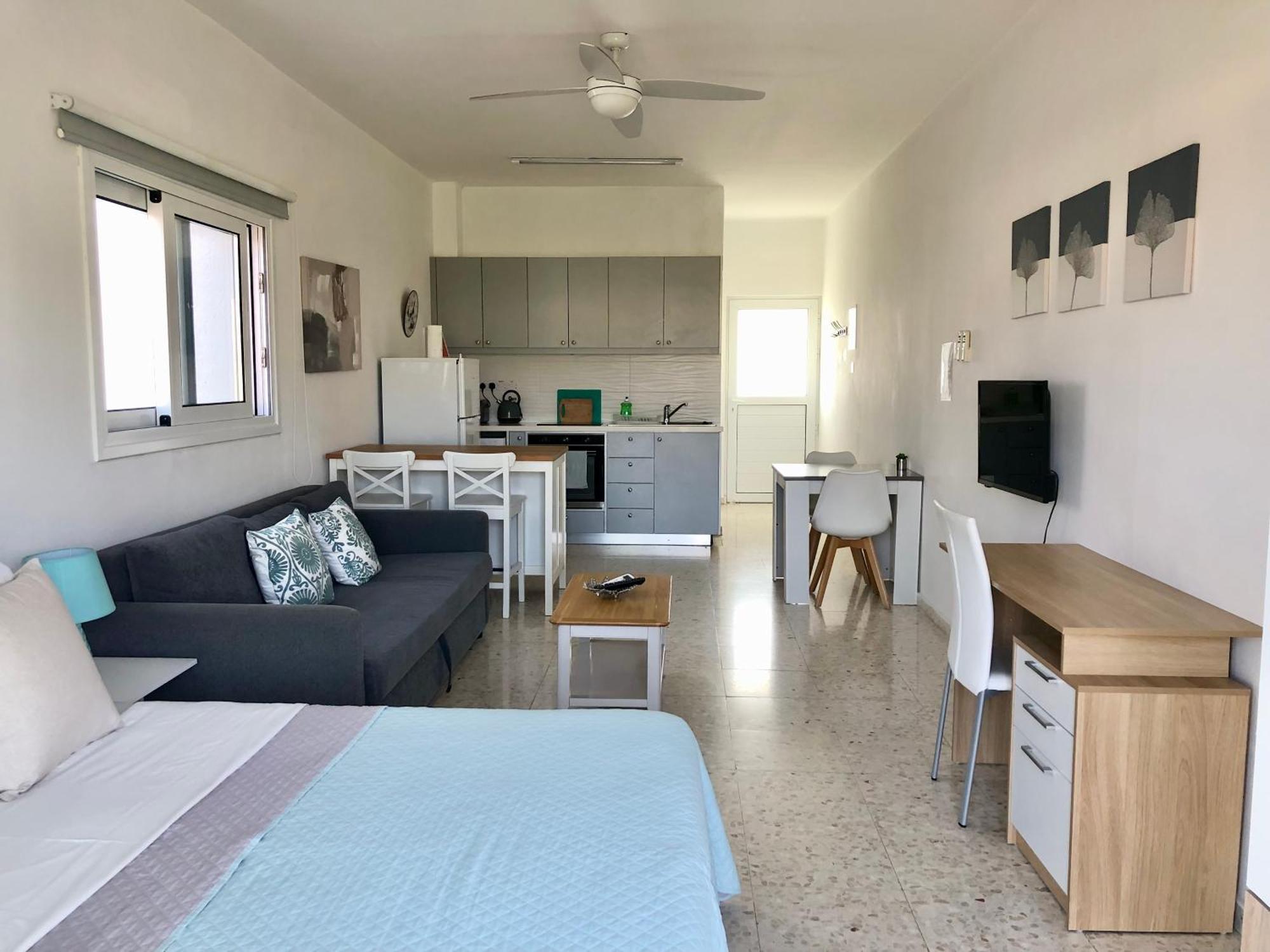 White House Studio With Sea View And Parking Polis Exterior foto
